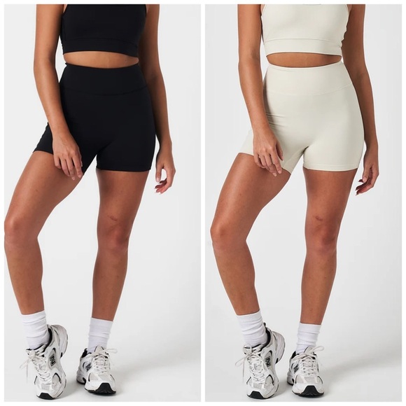 RBX Two Studio Luxe Pocket Bike Shorts in Black and Beige - Picture 1 of 6